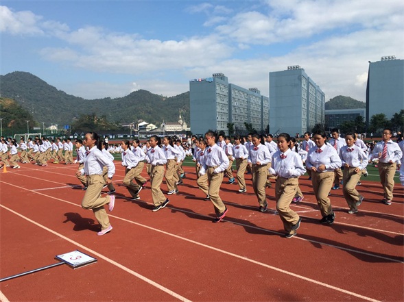 温州翔宇中学初一年级举行集体舞比赛