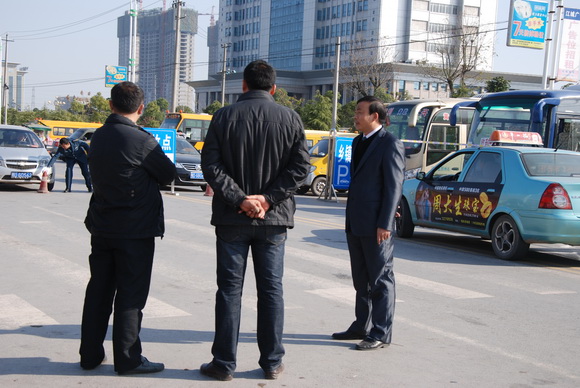 拉起警戒线