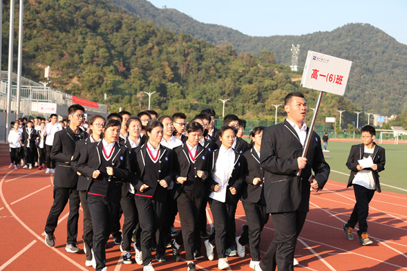 沈阳市翔宇中学校服图片