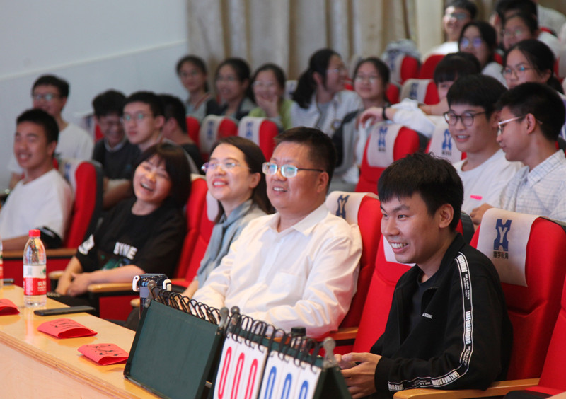 校园诗词大会走进翔宇高中语文教学