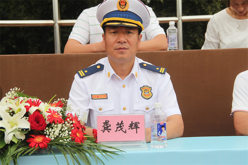 以军训之名,一睹青春”戎“颜