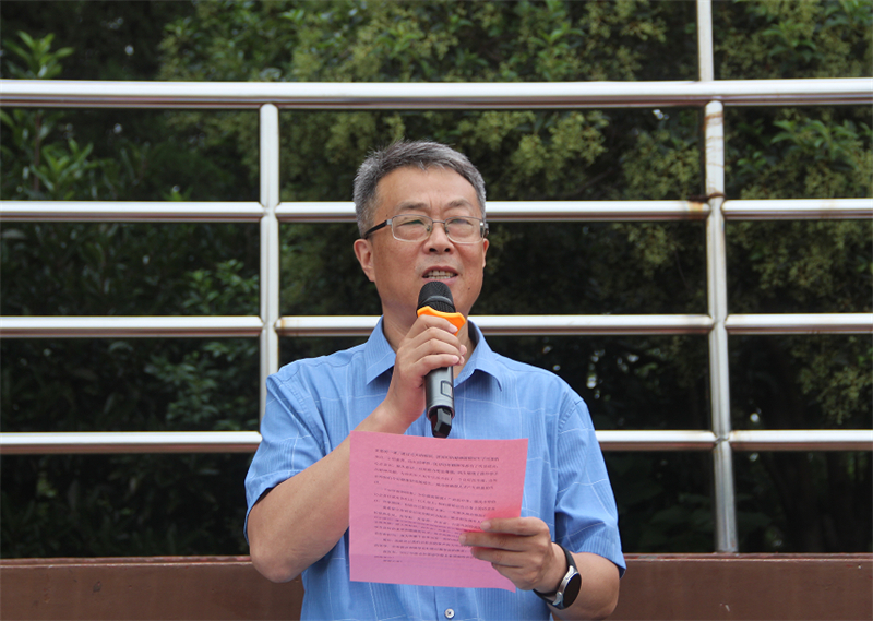 以军训之名,一睹青春”戎“颜