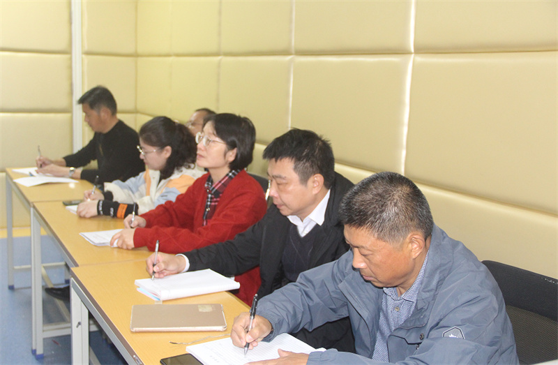 智慧课堂展魅力,青年教师显风采