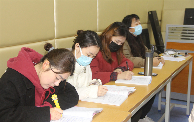 智慧课堂展魅力,青年教师显风采