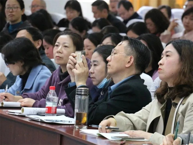 淮外邀请省内外名师助力公开教学活动