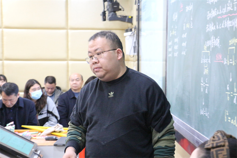 淮外邀请省内外名师助力公开教学活动