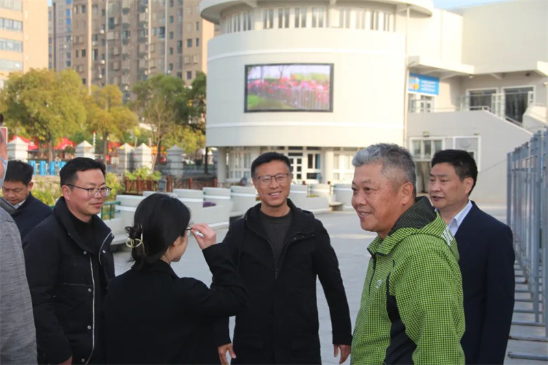 东莞伟时科技有限公司考察团访问淮外