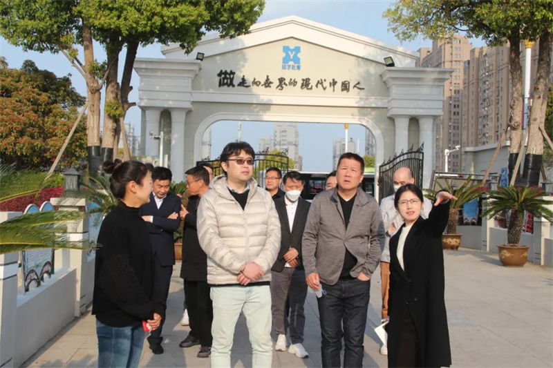 东莞伟时科技有限公司考察团访问淮外