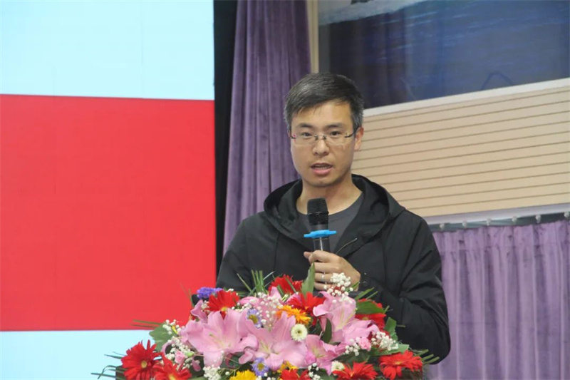 淮外召开2022-2023学年第七期教职工研修会
