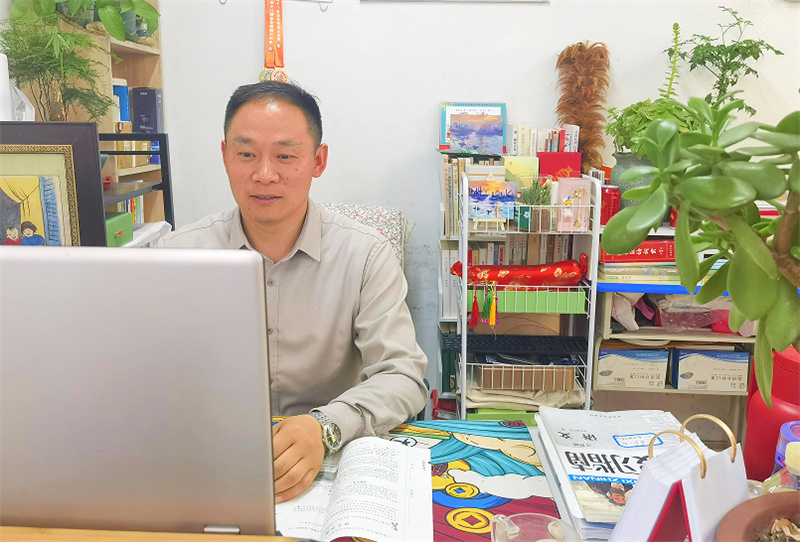 青春逐梦凌壮志 挺膺担当赴未来