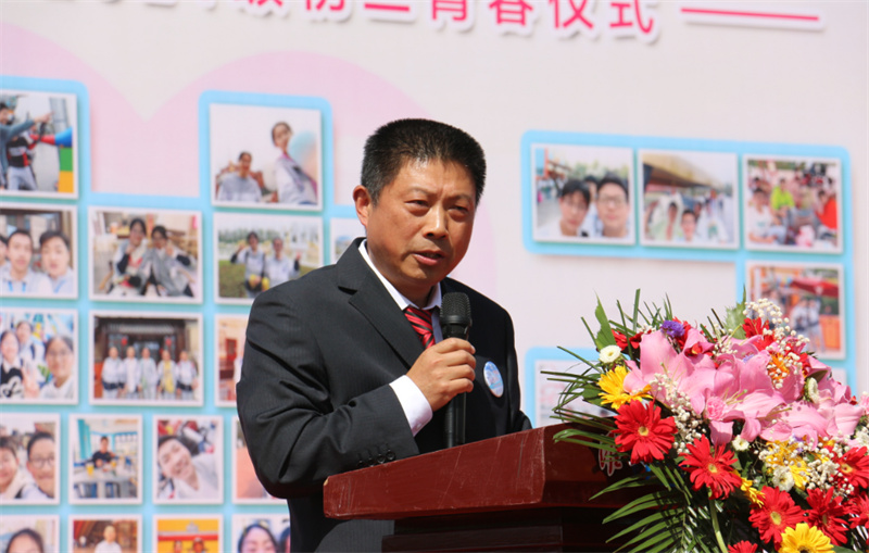 淮外初二年级举行青春仪式