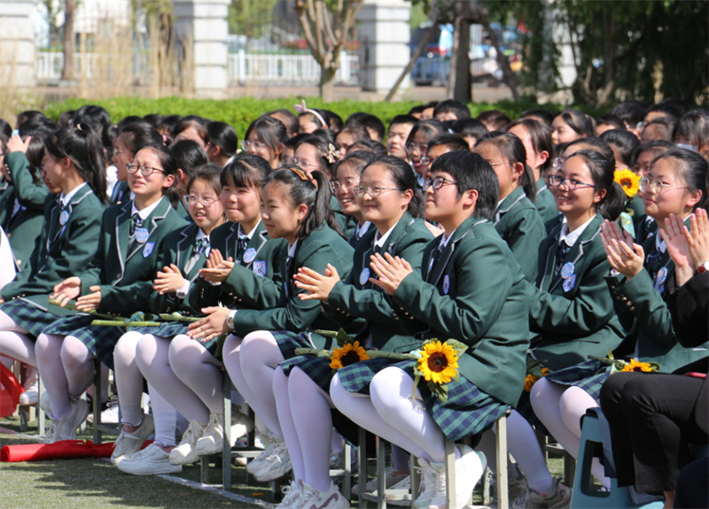 淮外初二年级举行青春仪式